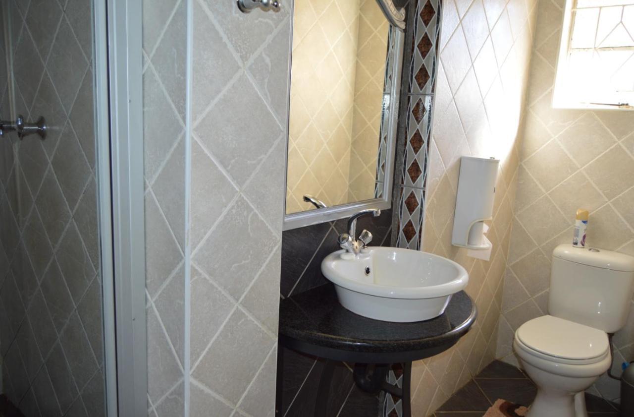House Ebony B&B Newcastle Kültér fotó